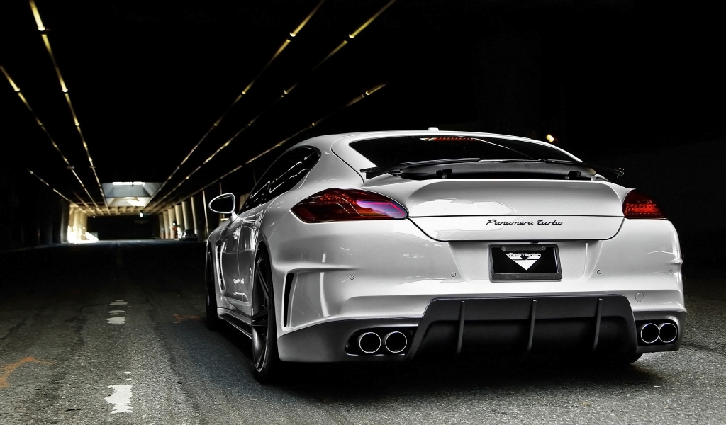 Vorsteiner Porsche V PT Panamera Rear for 1024 x 600 widescreen resolution