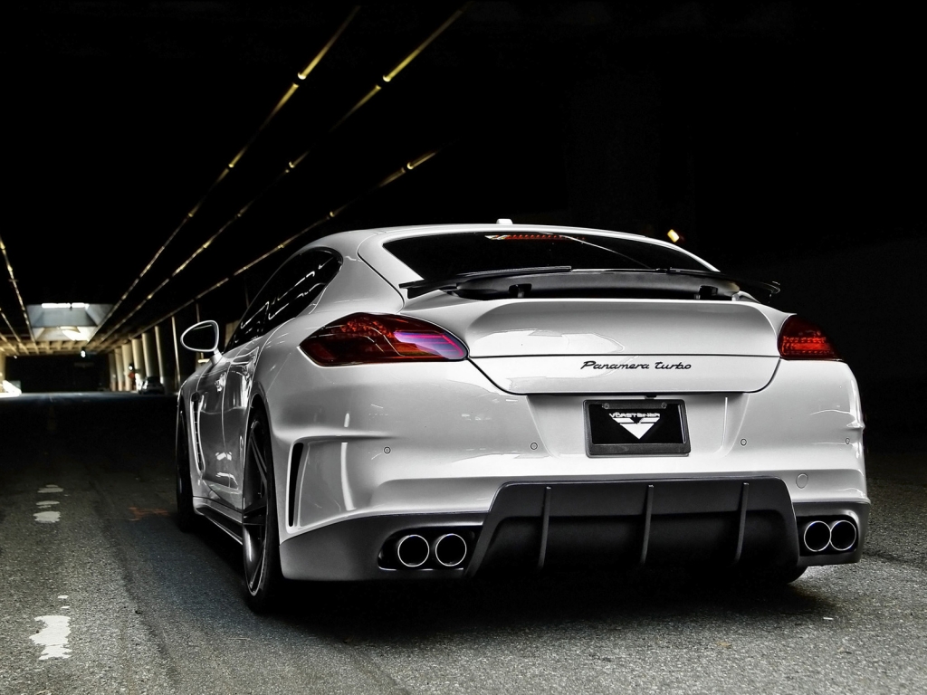 Vorsteiner Porsche V PT Panamera Rear for 1024 x 768 resolution