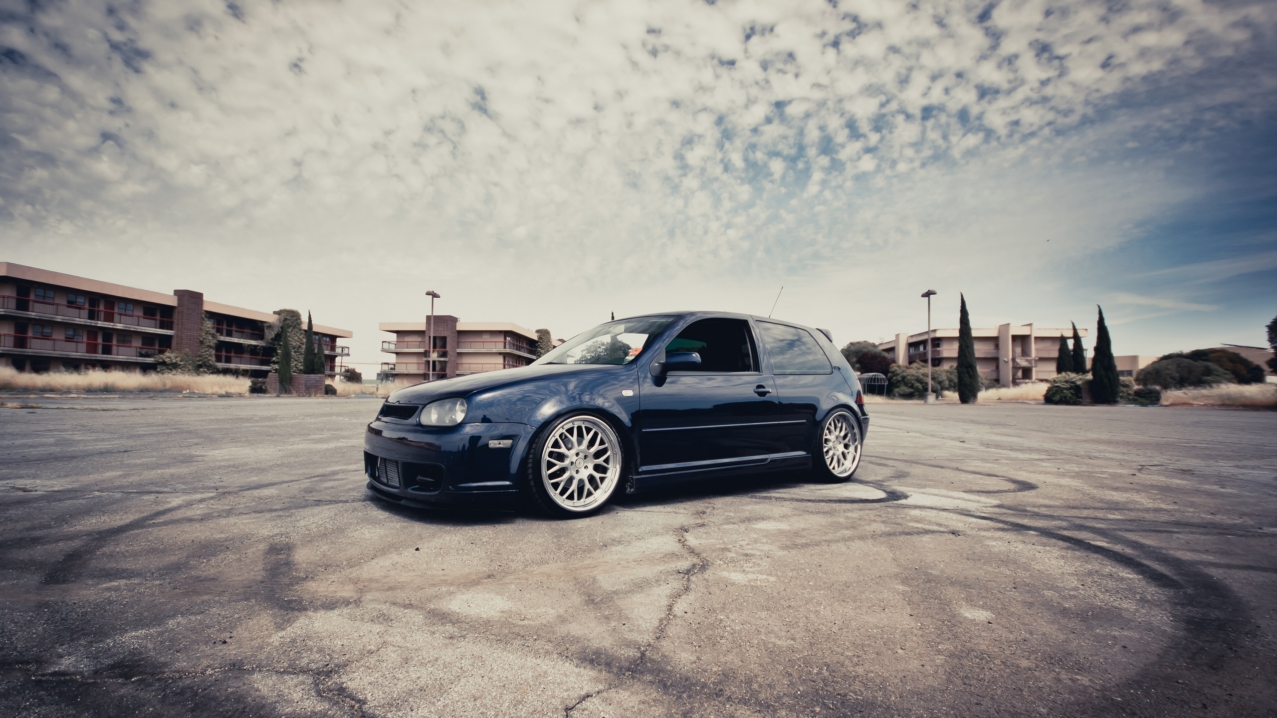 VW Golf III Coupe Tuning for 2560x1440 HDTV resolution