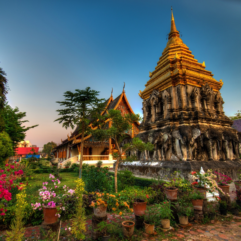Wat Chiang Man Thailand for 1024 x 1024 iPad resolution