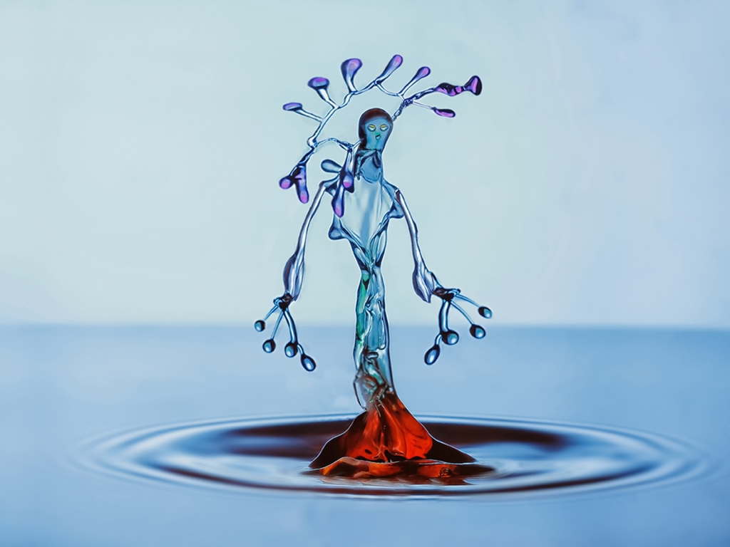 Water Splash Figurine for 1024 x 768 resolution