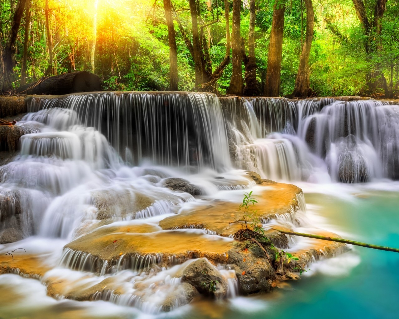 Waterfall in Thailand for 1280 x 1024 resolution