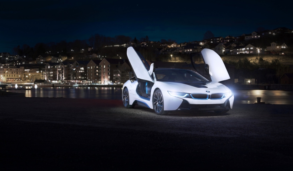 White BMW I8 Concept for 1024 x 600 widescreen resolution