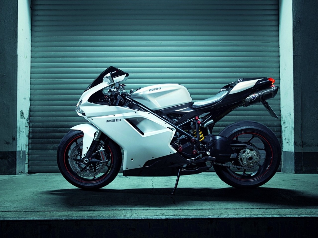 White Ducati 1198 for 1024 x 768 resolution