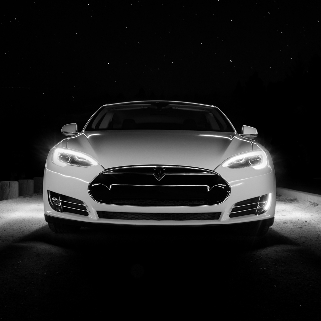 White Tesla Front  for 1024 x 1024 iPad resolution