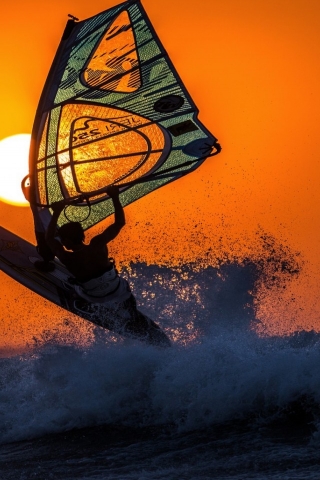 Windsurfing for 320 x 480 iPhone resolution