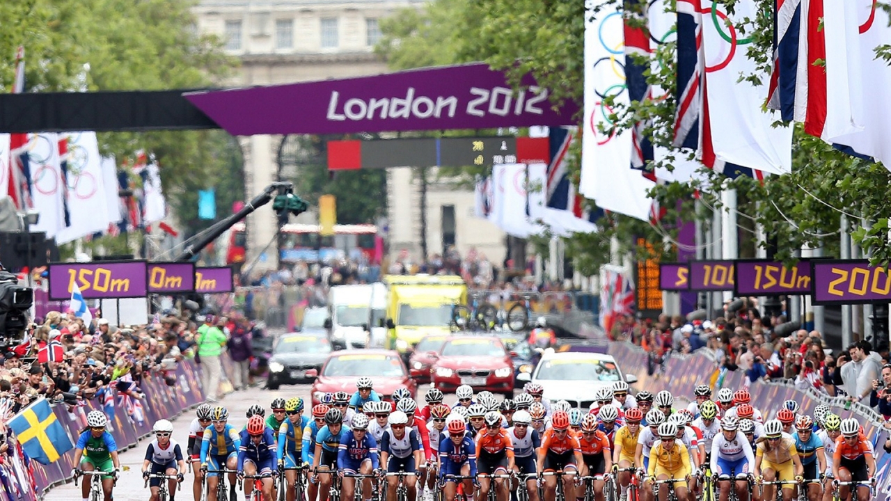 Womens Cycling Road Race for 1280 x 720 HDTV 720p resolution