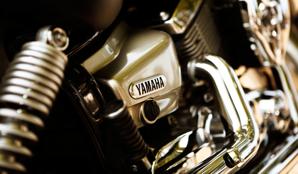 Yamaha bike Close-Up for 1024 x 600 widescreen resolution