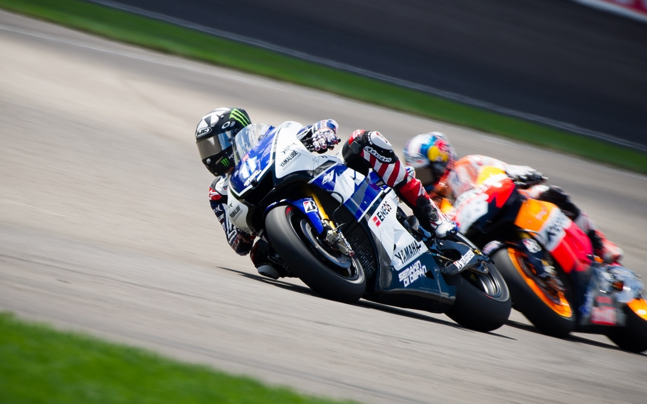 Yamaha Race for 1280 x 800 widescreen resolution