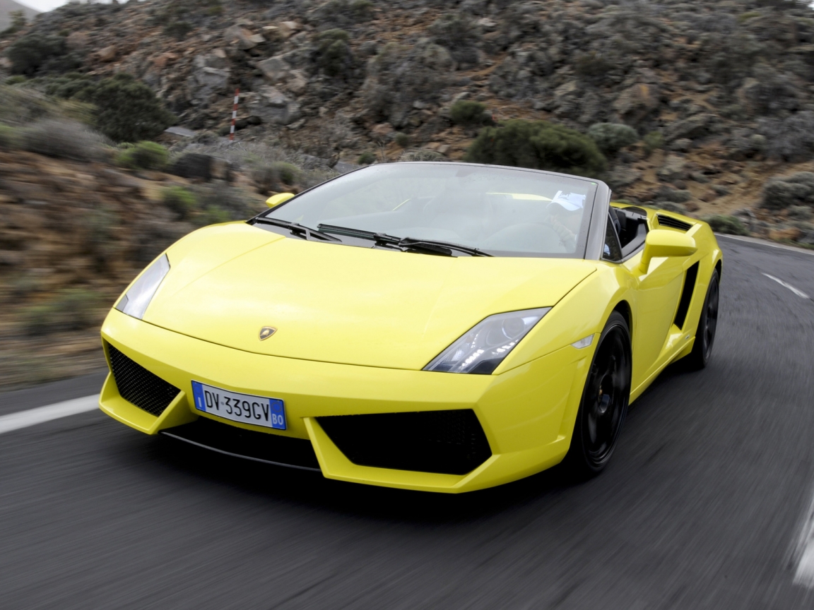 Yellow Lamborghini Gallardo LP560 4 Spyder  for 1152 x 864 resolution