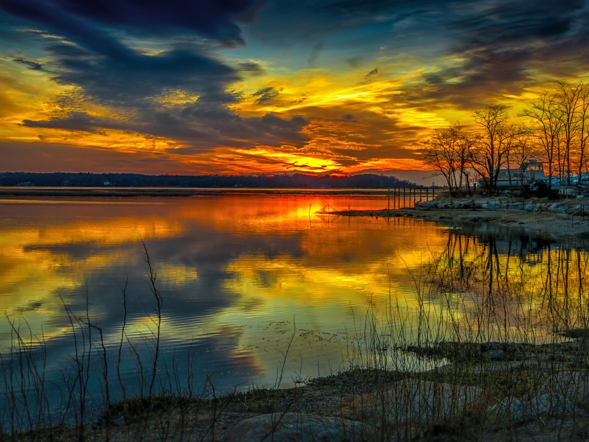 Yellow Sunset Over the Lake  for 1152 x 864 resolution