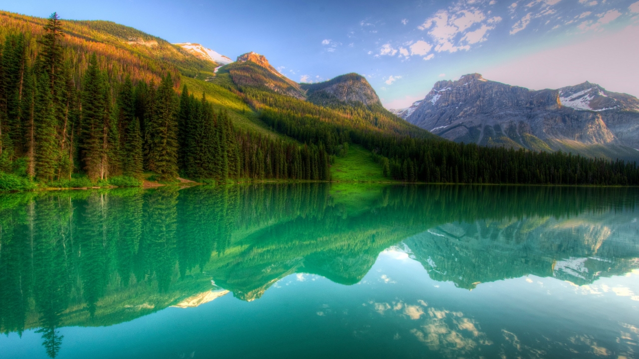 Yoho Lake Canada for 1280 x 720 HDTV 720p resolution