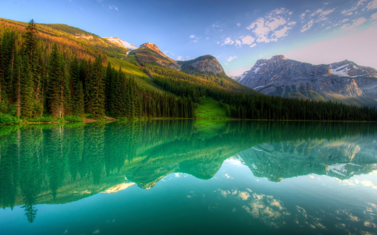 Yoho Lake Canada for 1280 x 800 widescreen resolution