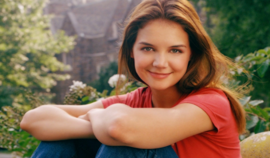 Young Katie Holmes for 1024 x 600 widescreen resolution