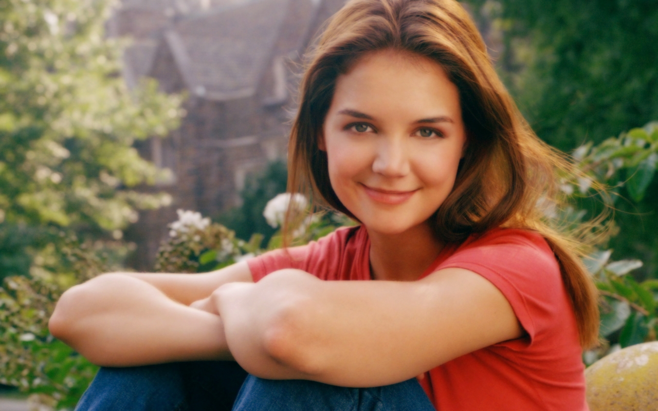 Young Katie Holmes for 1280 x 800 widescreen resolution