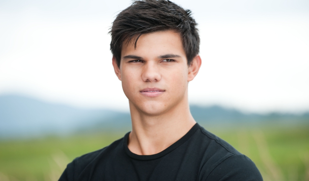 Young Taylor Lautner for 1024 x 600 widescreen resolution