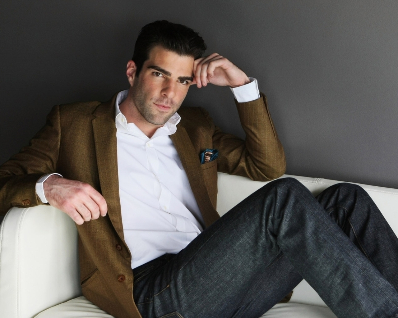 Zachary Quinto for 1280 x 1024 resolution