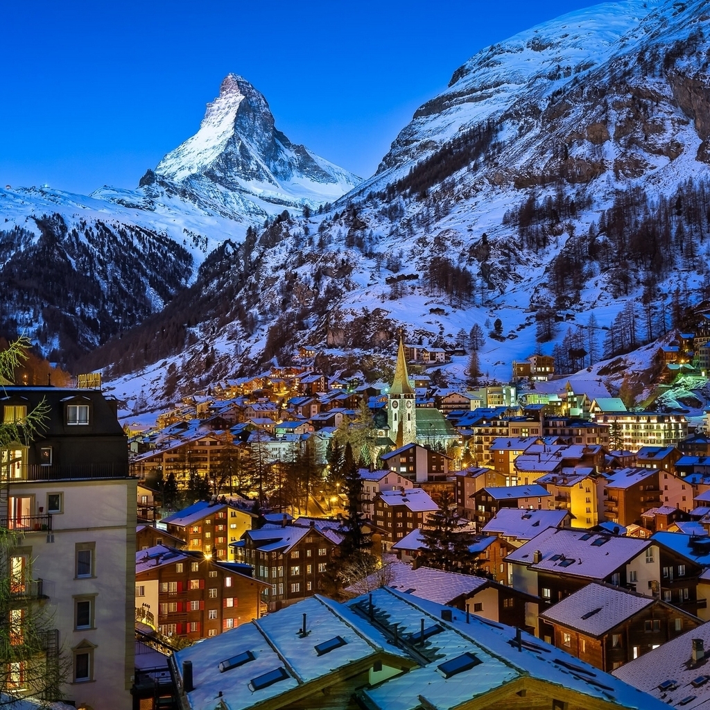 Zermatt Valley Switzerland for 1024 x 1024 iPad resolution